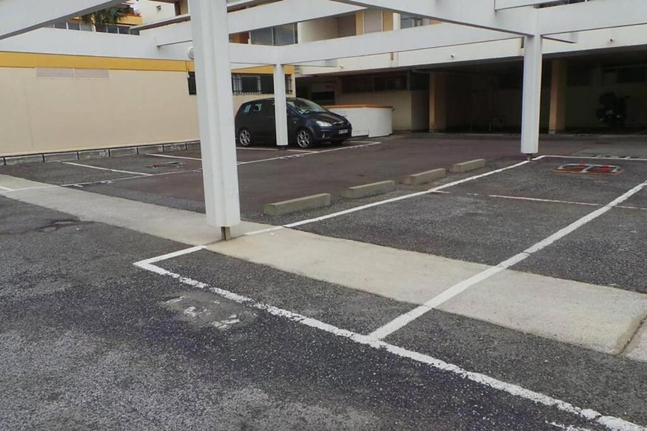 F2 entier CANET VUE MER // BALCON + PARKING Exterior foto